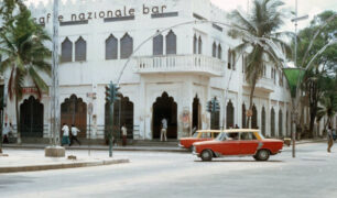 Caffe-Nazionale-nel-centro-di-Mogadiscio