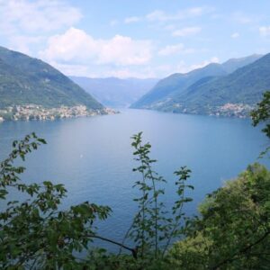 Il-lago-di-Como-visto-dalla-costa-orientale
