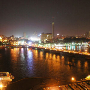 Egitto-Il-Cairo-Kasr-el-Nil-Street-prosegue-lungo-il-ponte-omonimo